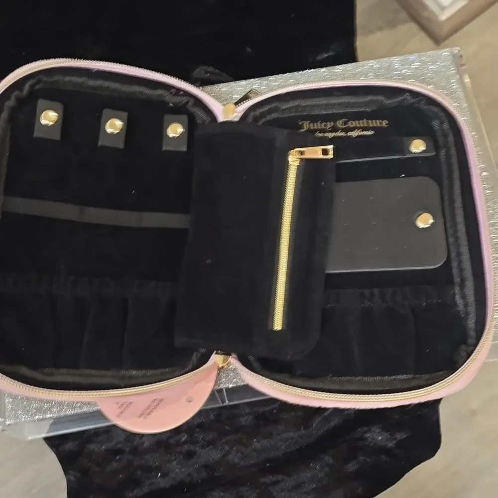 Juicy Couture Heritage Scottie Dog Travel Jewelry Organizer‎